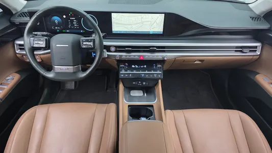 Hyundai (GN7) 2025 7