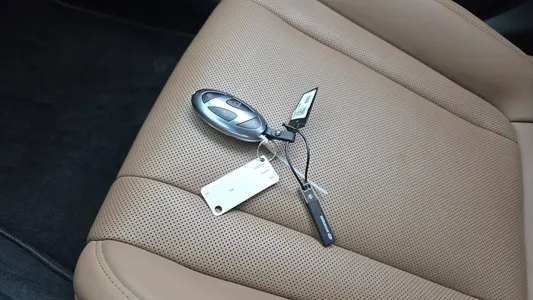 Hyundai (GN7) 2025 18