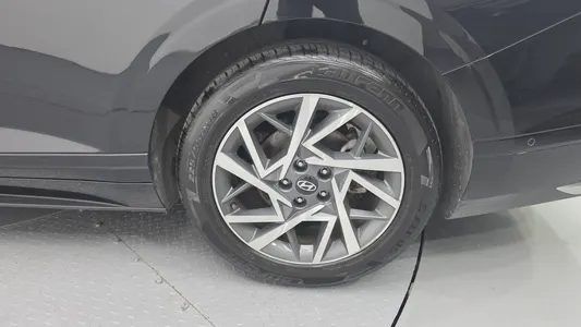 Hyundai (GN7) 2025 21