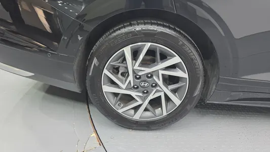Hyundai (GN7) 2025 28