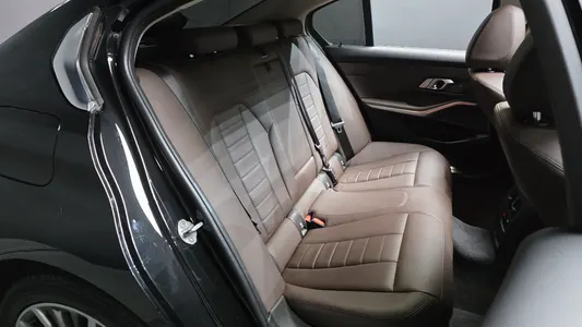 BMW 3 Series (G20) 320d 2021 11