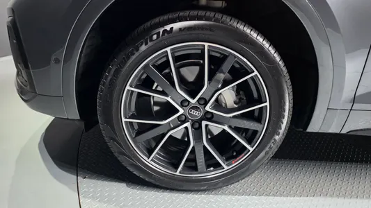 Audi Q5 (FY) 45 TFSI 2024 5