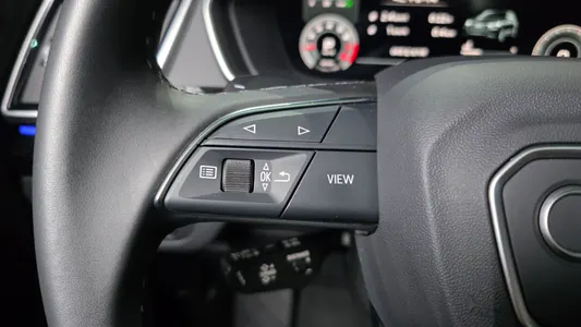 Audi Q5 (FY) 45 TFSI 2024 32