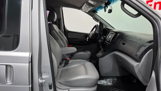 Hyundai Grand Starex 11 2015 11