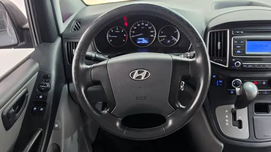 Hyundai Grand Starex 11 2015 13