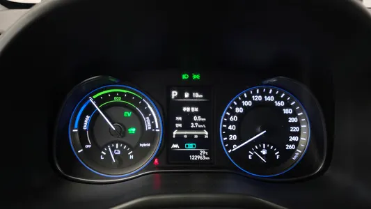 Hyundai 코나 하이브리드 2022 8