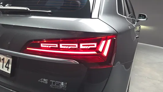 Audi Q5 (FY) 45 TFSI 2024 23