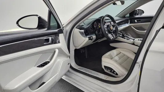 Porsche (971) 4.0 2017 10