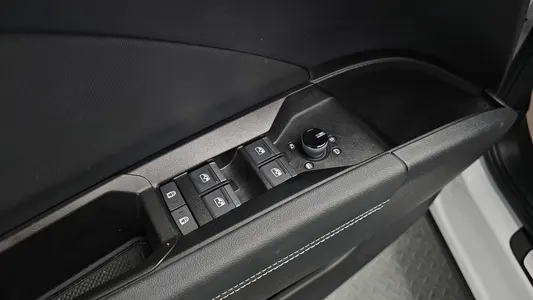 Audi Q4 e- (F4) 40 2023 18