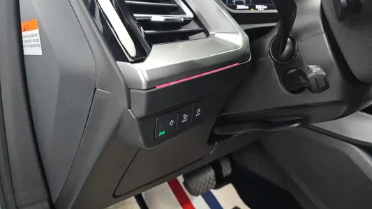 Audi Q4 e- (F4) 40 2023 19