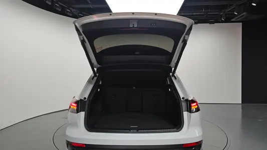 Audi Q4 e- (F4) 40 2023 27
