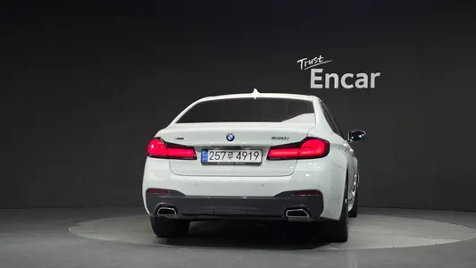 BMW 5 Series (G30) 530i xDrive M 2022 4