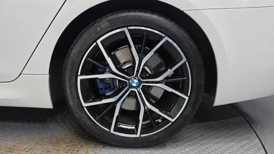 BMW 5 Series (G30) 530i xDrive M 2022 21