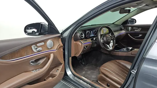 Mercedes-Benz E-Class W213 E300 4MATIC 2019 9