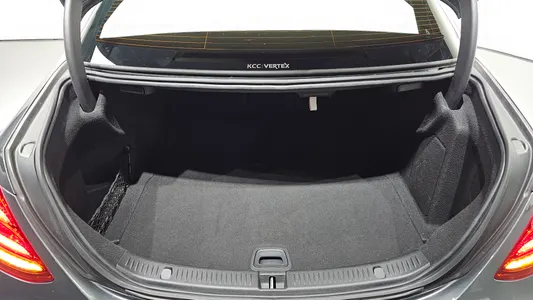 Mercedes-Benz E-Class W213 E300 4MATIC 2019 16