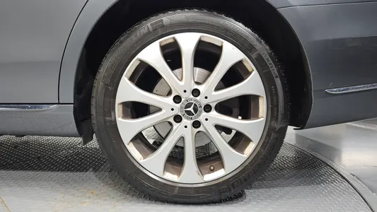 Mercedes-Benz E-Class W213 E300 4MATIC 2019 21