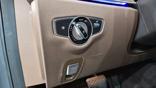 Mercedes-Benz E-Class W213 E300 4MATIC 2019 27