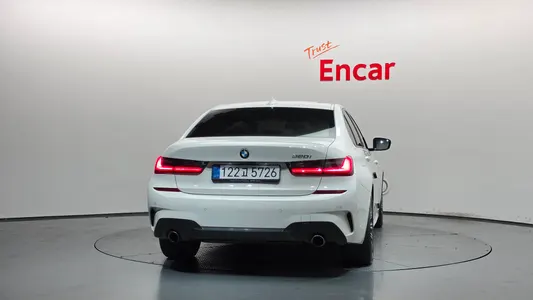 BMW 3 Series (G20) 320i M 2021 4