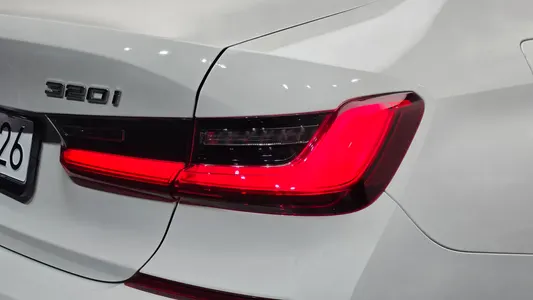 BMW 3 Series (G20) 320i M 2021 23