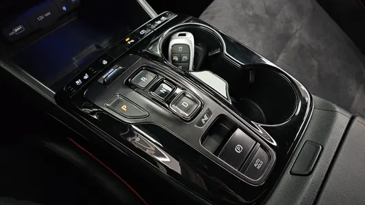 Hyundai (NX4) N Line 2WD 2021 9