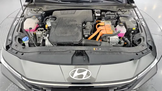 Hyundai (CN7) 2023 6