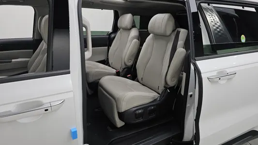 Kia Carnival 7 2023 27