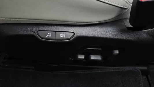 Kia Carnival 7 2023 34
