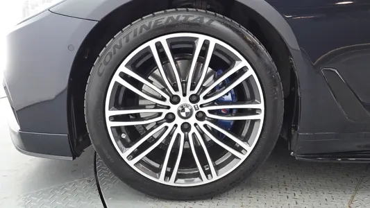 BMW 5 Series (G30) 530i xDrive M 2019 5
