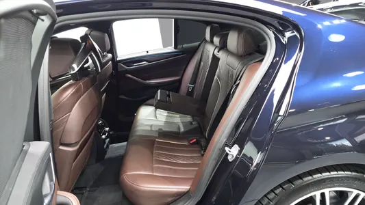 BMW 5 Series (G30) 530i xDrive M 2019 12