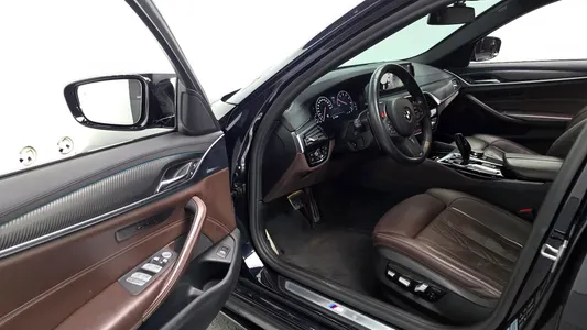 BMW 5 Series (G30) 530i xDrive M 2019 10
