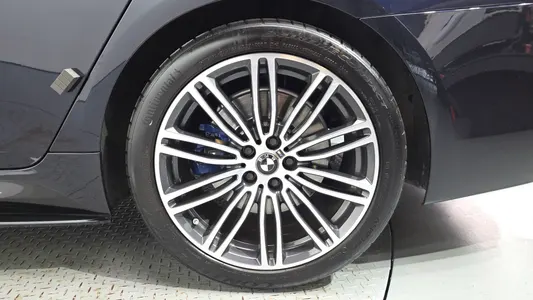 BMW 5 Series (G30) 530i xDrive M 2019 21