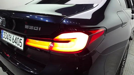 BMW 5 Series (G30) 530i xDrive M 2019 23