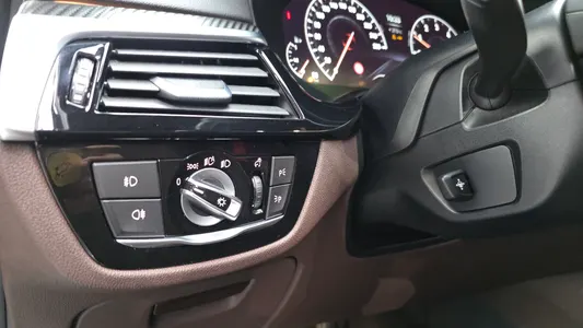 BMW 5 Series (G30) 530i xDrive M 2019 27