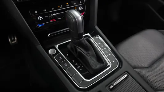 Volkswagen 아테온 2.0 TDI 2022 9