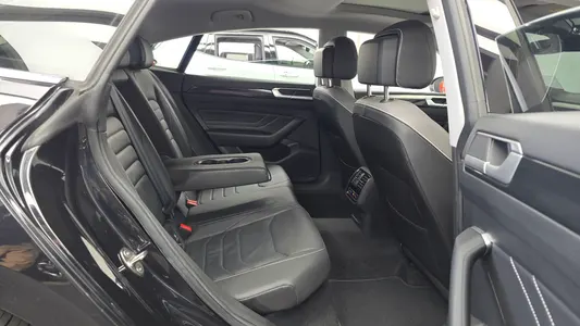 Volkswagen 아테온 2.0 TDI 2022 11