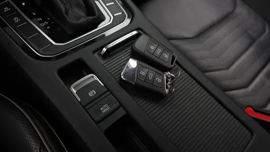 Volkswagen 아테온 2.0 TDI 2022 12
