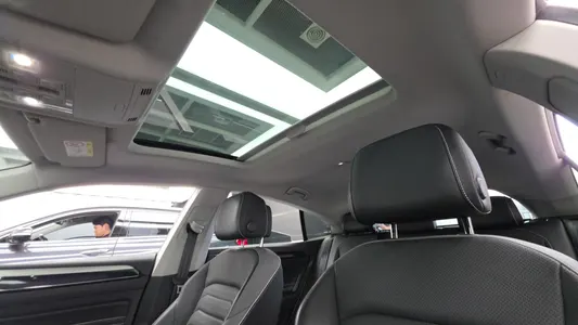 Volkswagen 아테온 2.0 TDI 2022 18