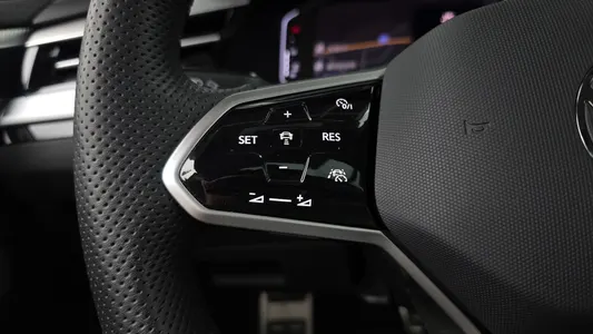 Volkswagen 아테온 2.0 TDI 2022 34