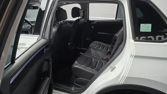 Volkswagen 2 2.0 TDI 4 2021 26