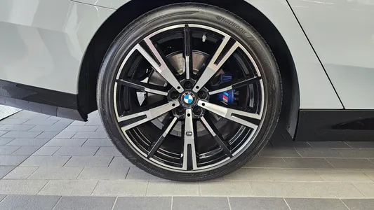 BMW 5 Series (G60) 530i xDrive M 2024 5