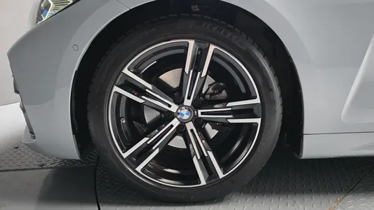 BMW 4 Series (G22) 420i 2022 5