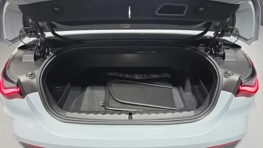 BMW 4 Series (G22) 420i 2022 15