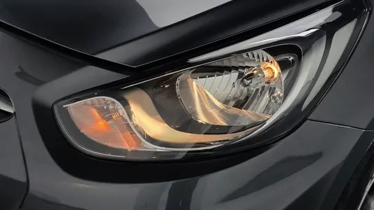 Hyundai () 1.6 GDI 2013 22