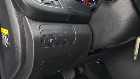 Hyundai () 1.6 GDI 2013 27