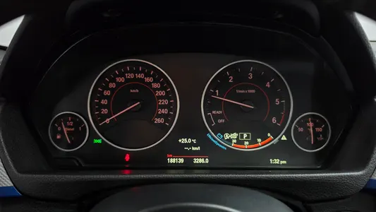 BMW 3 Series (F30) 320d M 2015 8