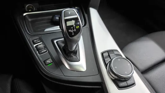 BMW 3 Series (F30) 320d M 2015 9