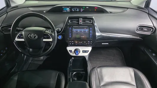 Toyota 4 1.8 E 2017 7