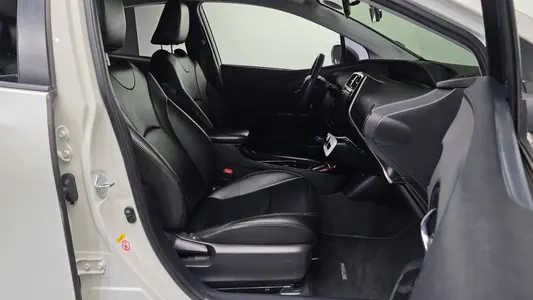 Toyota 4 1.8 E 2017 11