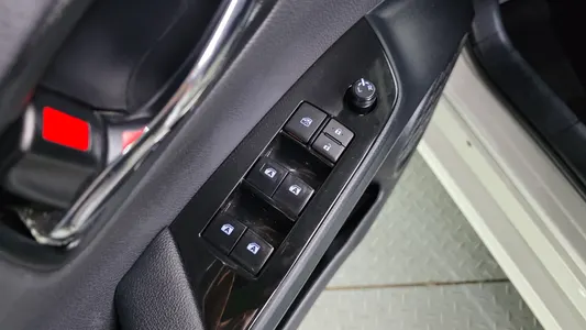 Toyota 4 1.8 E 2017 17