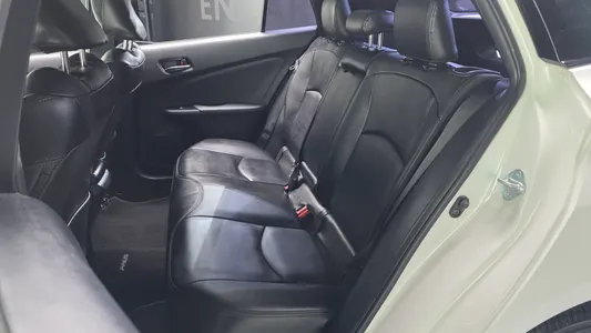 Toyota 4 1.8 E 2017 26